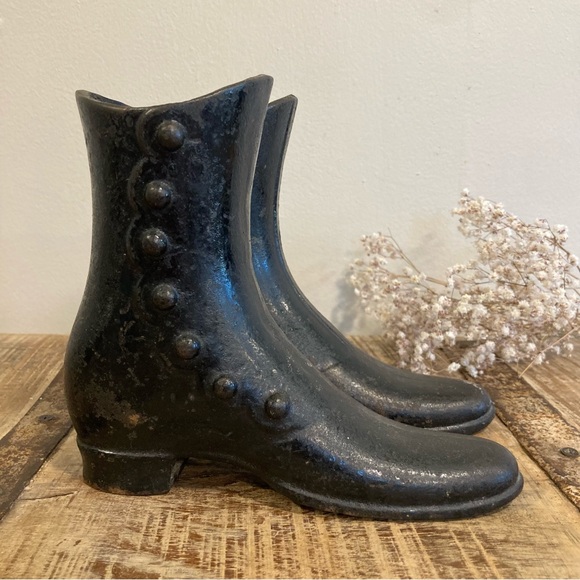 Antique Cast Iron Mannequin Boots Victorian Child Size Shoes - Picture 3 of 12